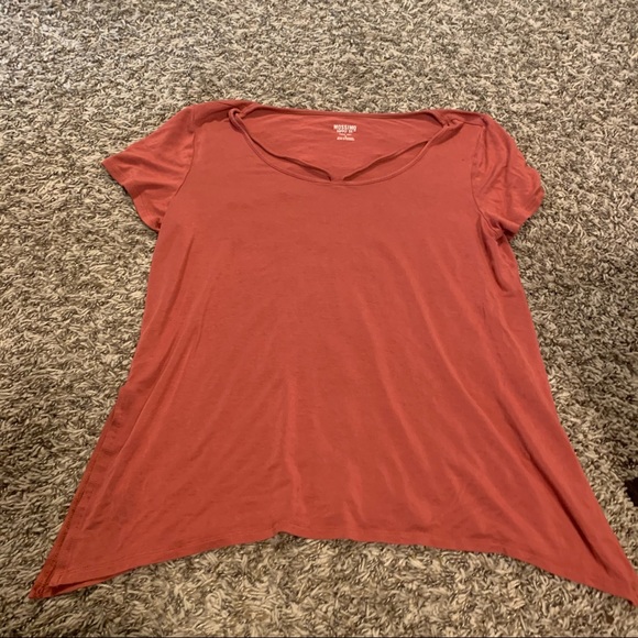 TEE - Picture 2 of 7